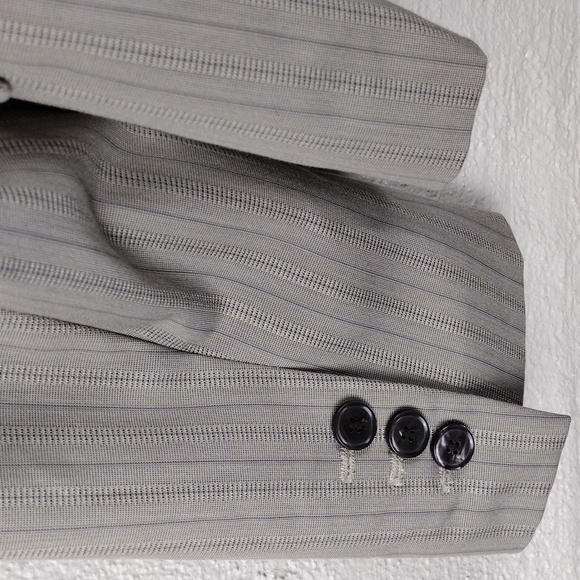 The Limited Taupe Pinstripe One Notched Single Breast Long Sleeve Blazer Jacket - Picture 15 of 16
